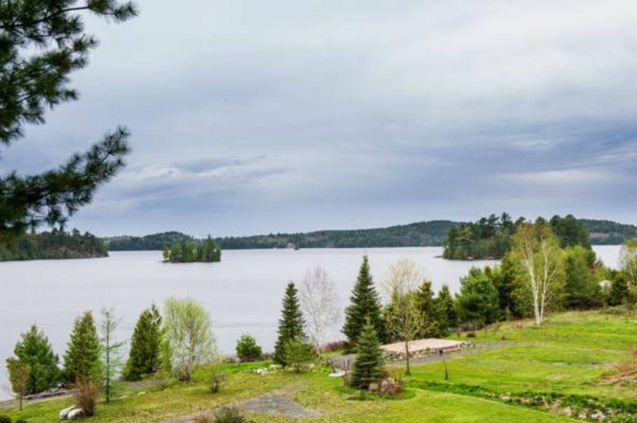 Dunlop Lake Lodge Elliot Lake Bagian luar foto