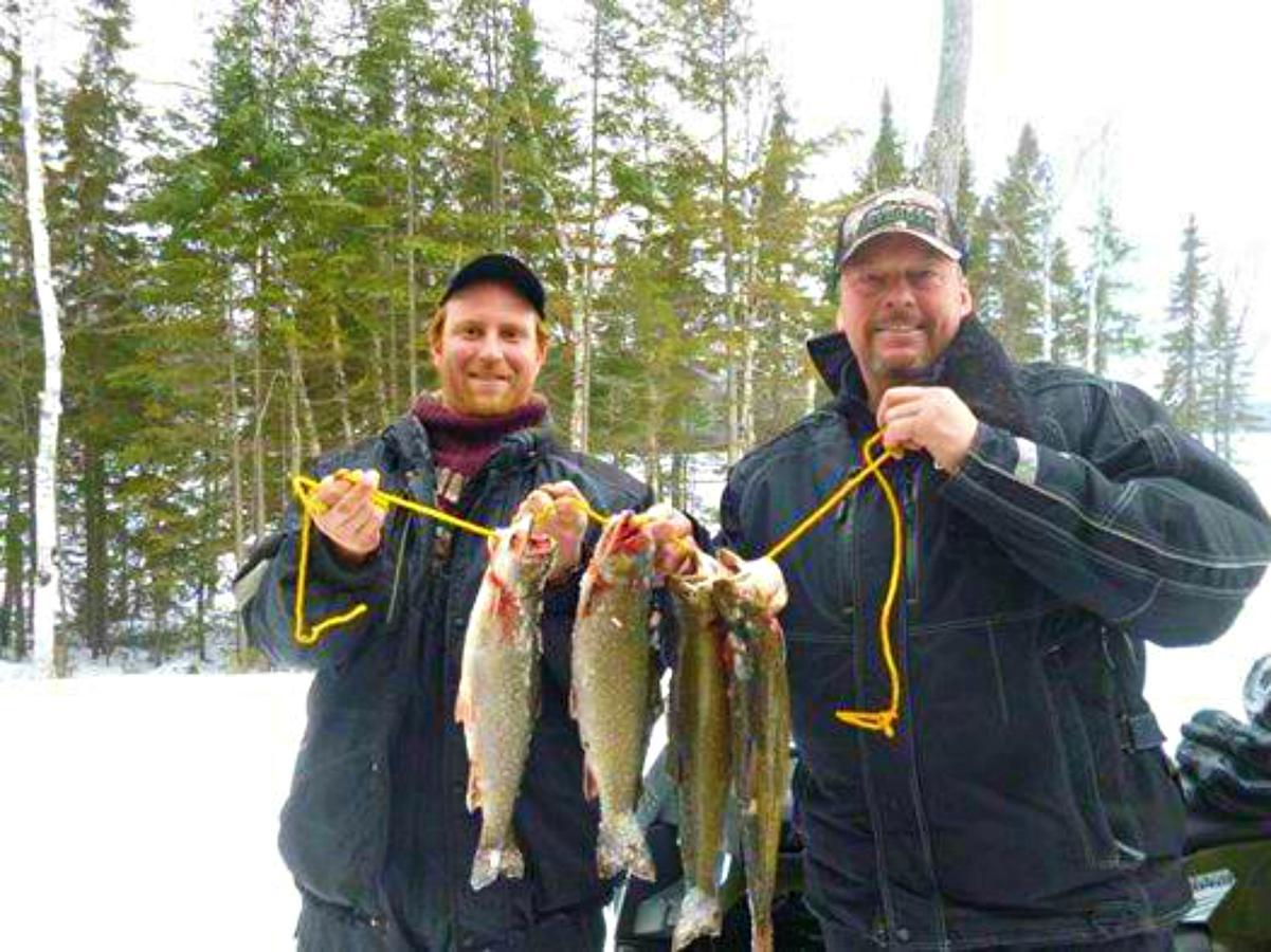Dunlop Lake Lodge Elliot Lake Bagian luar foto
