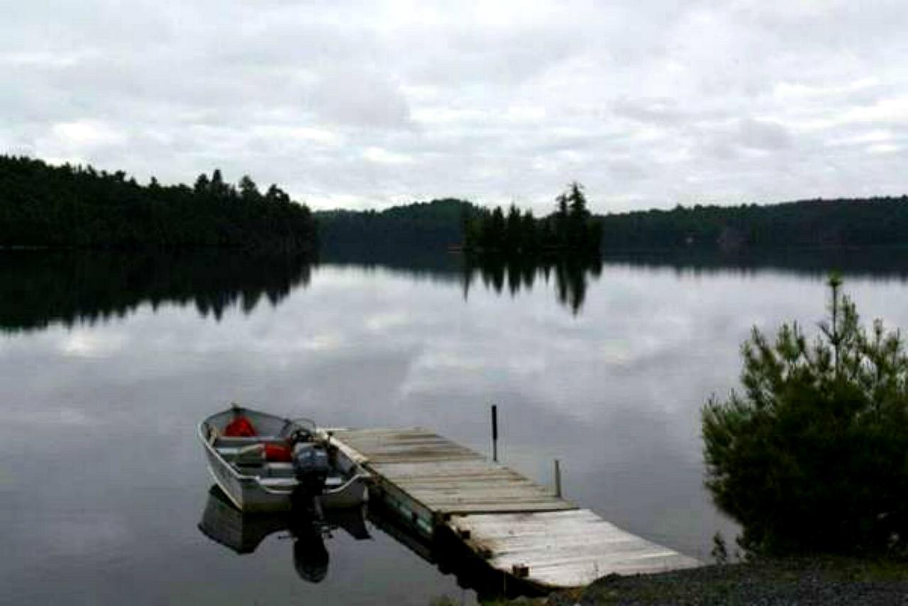 Dunlop Lake Lodge Elliot Lake Bagian luar foto