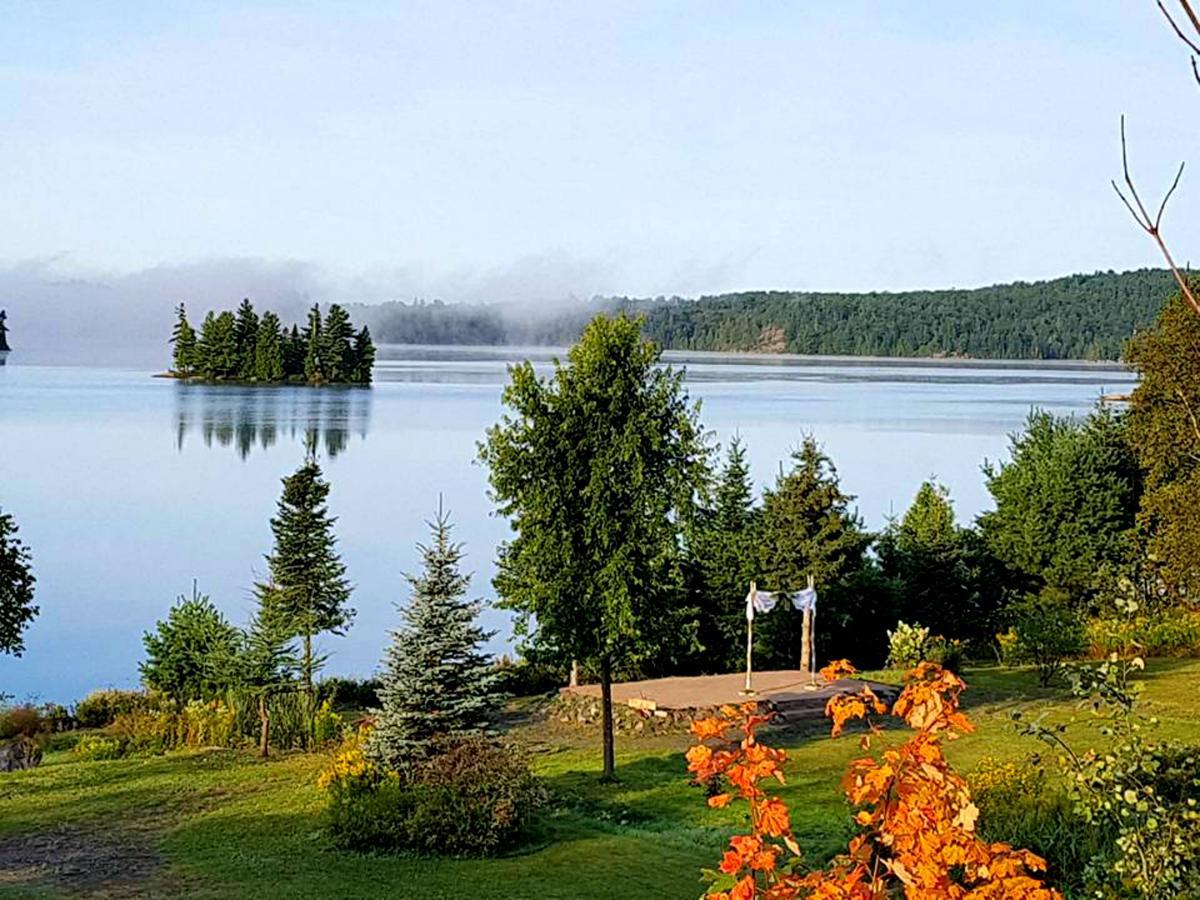 Dunlop Lake Lodge Elliot Lake Bagian luar foto