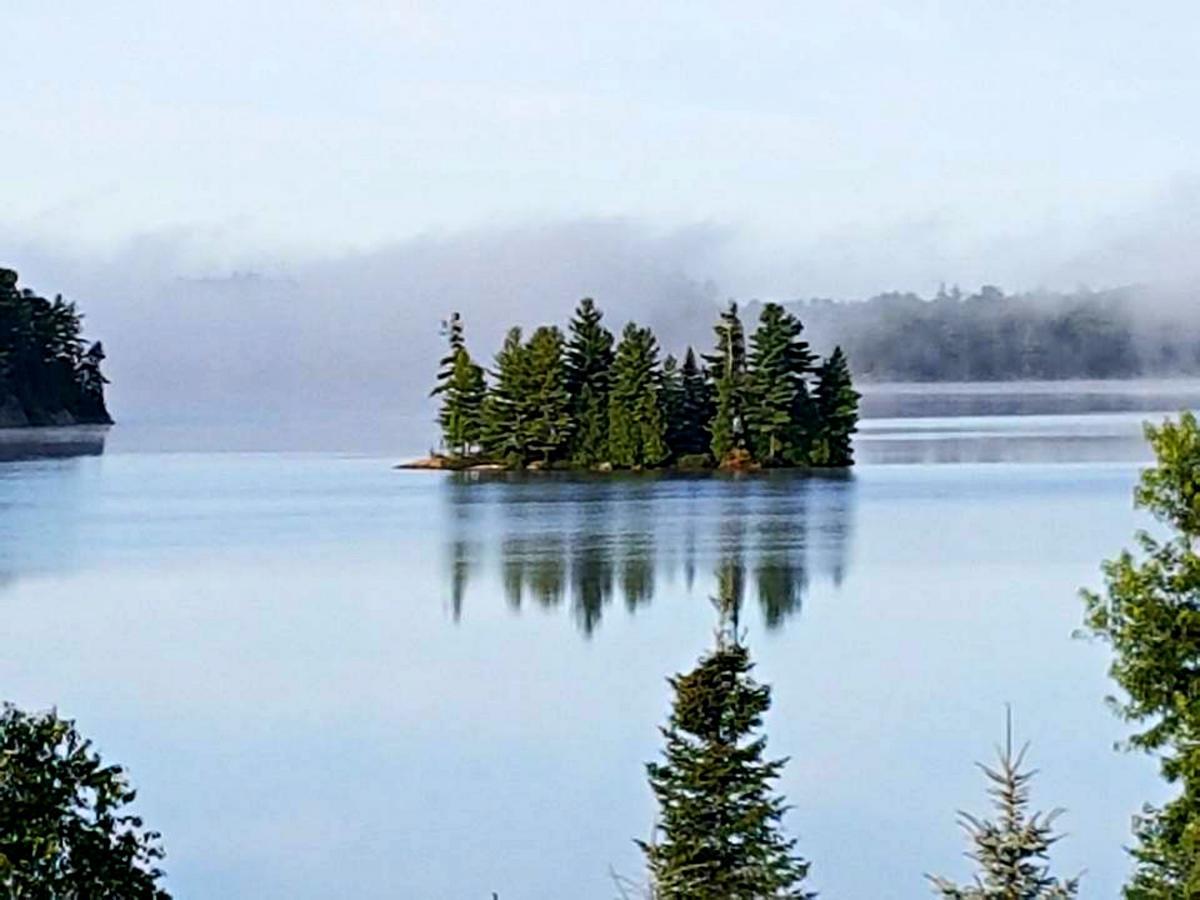 Dunlop Lake Lodge Elliot Lake Bagian luar foto